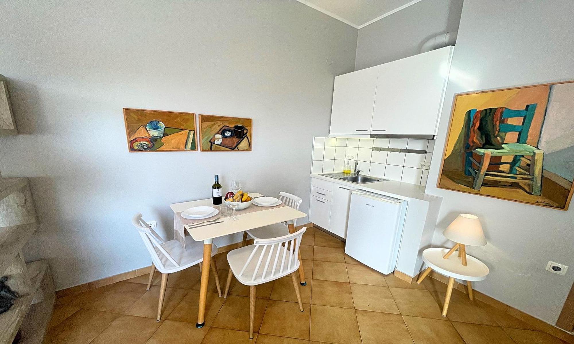 Art Apartment Palaiochora Luaran gambar