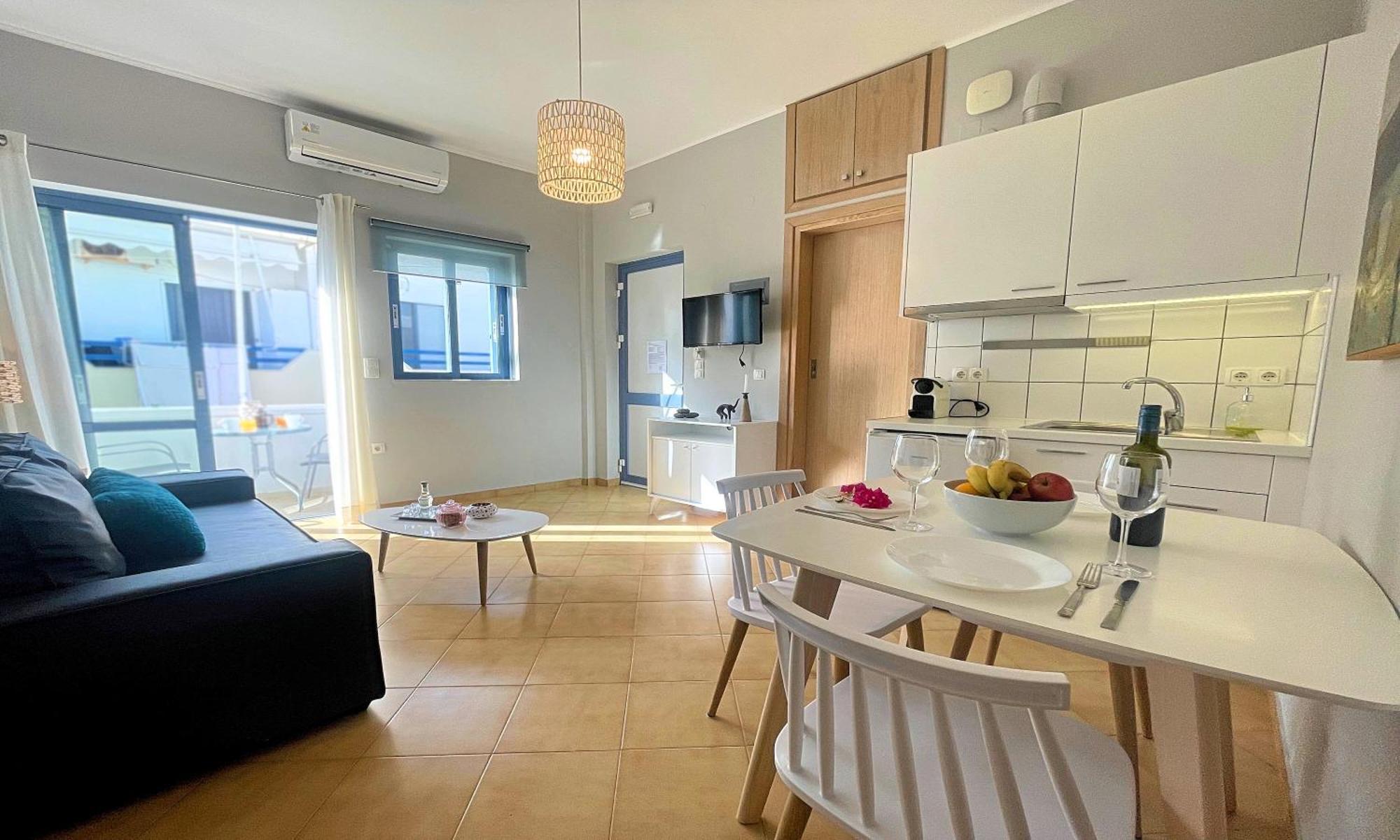 Art Apartment Palaiochora Luaran gambar