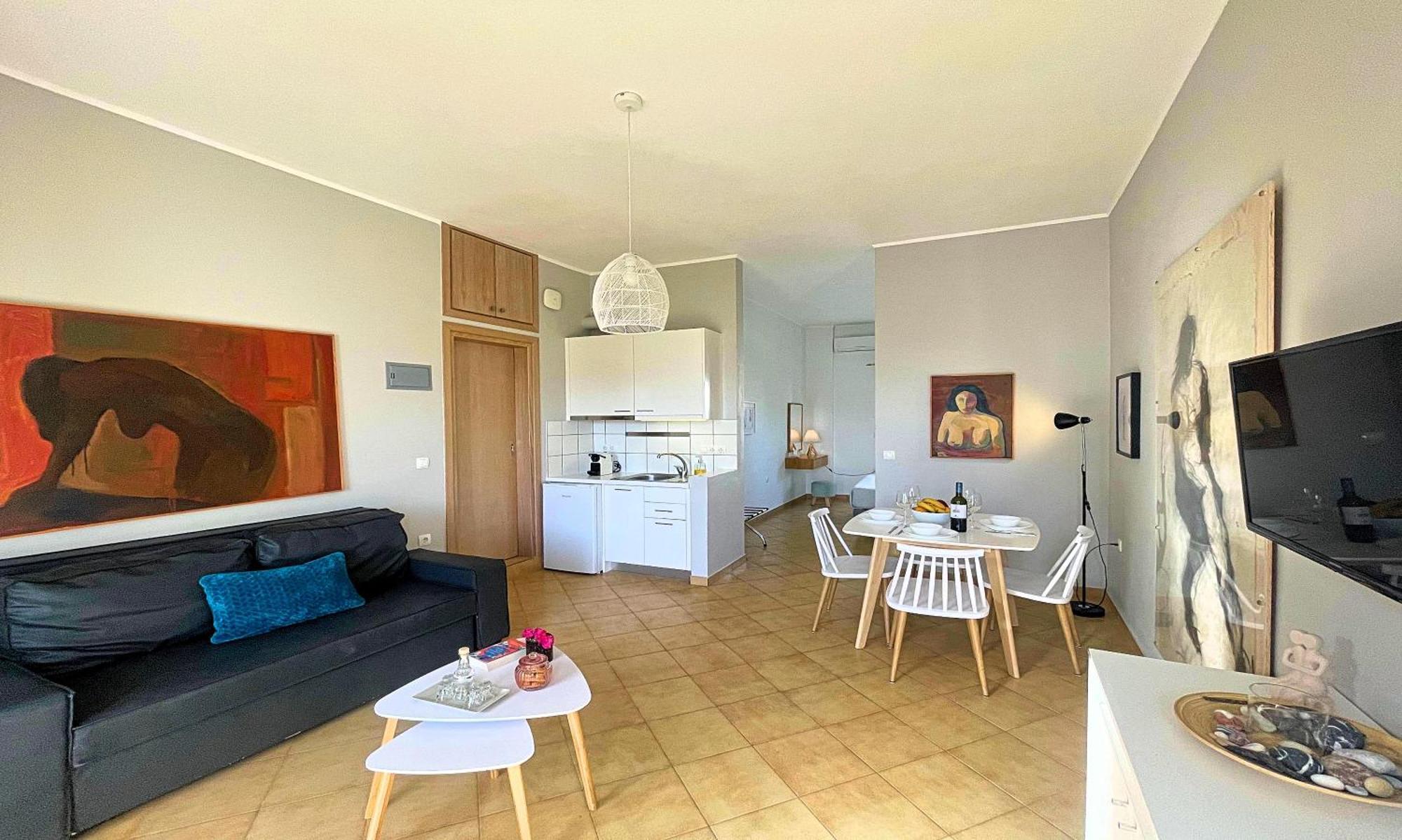 Art Apartment Palaiochora Luaran gambar