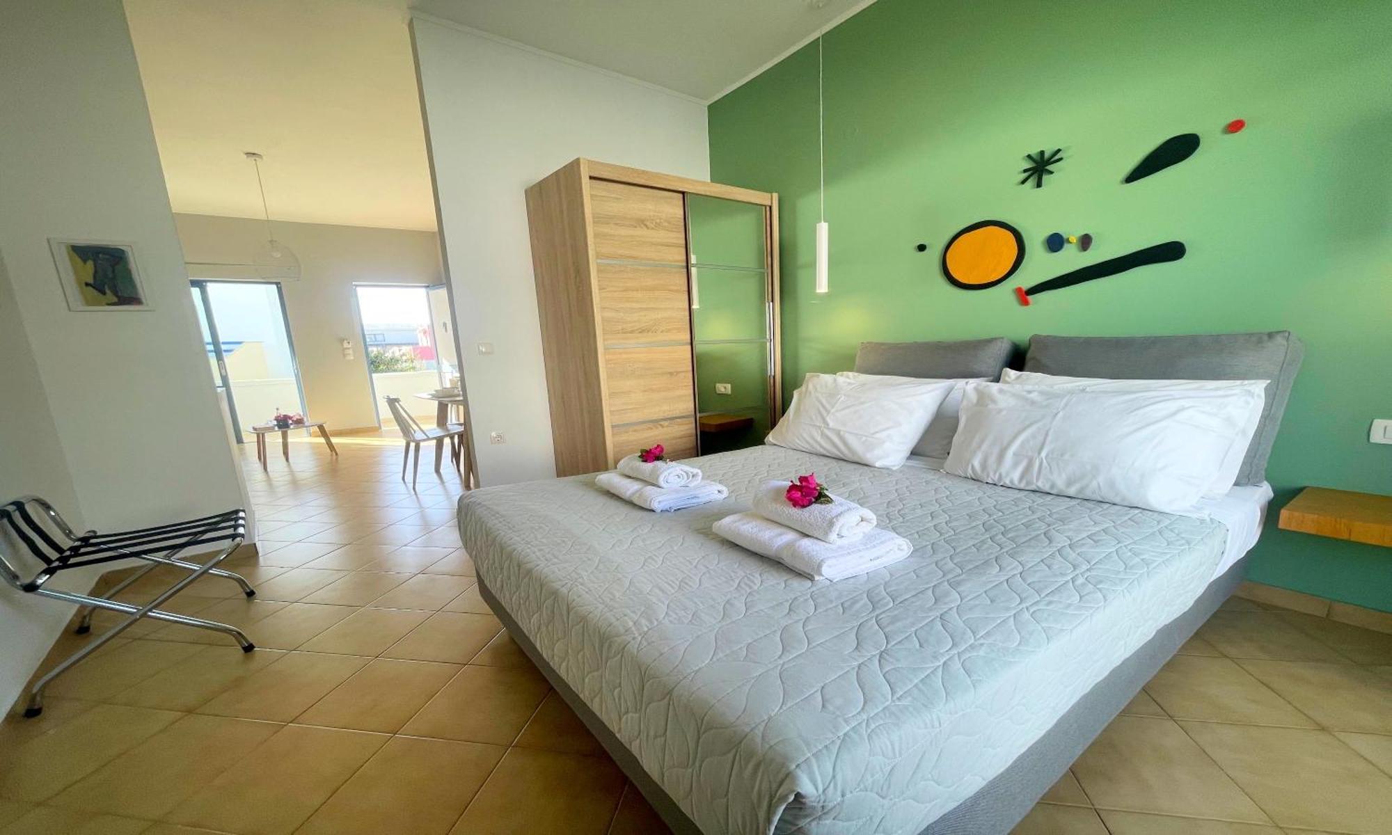Art Apartment Palaiochora Luaran gambar