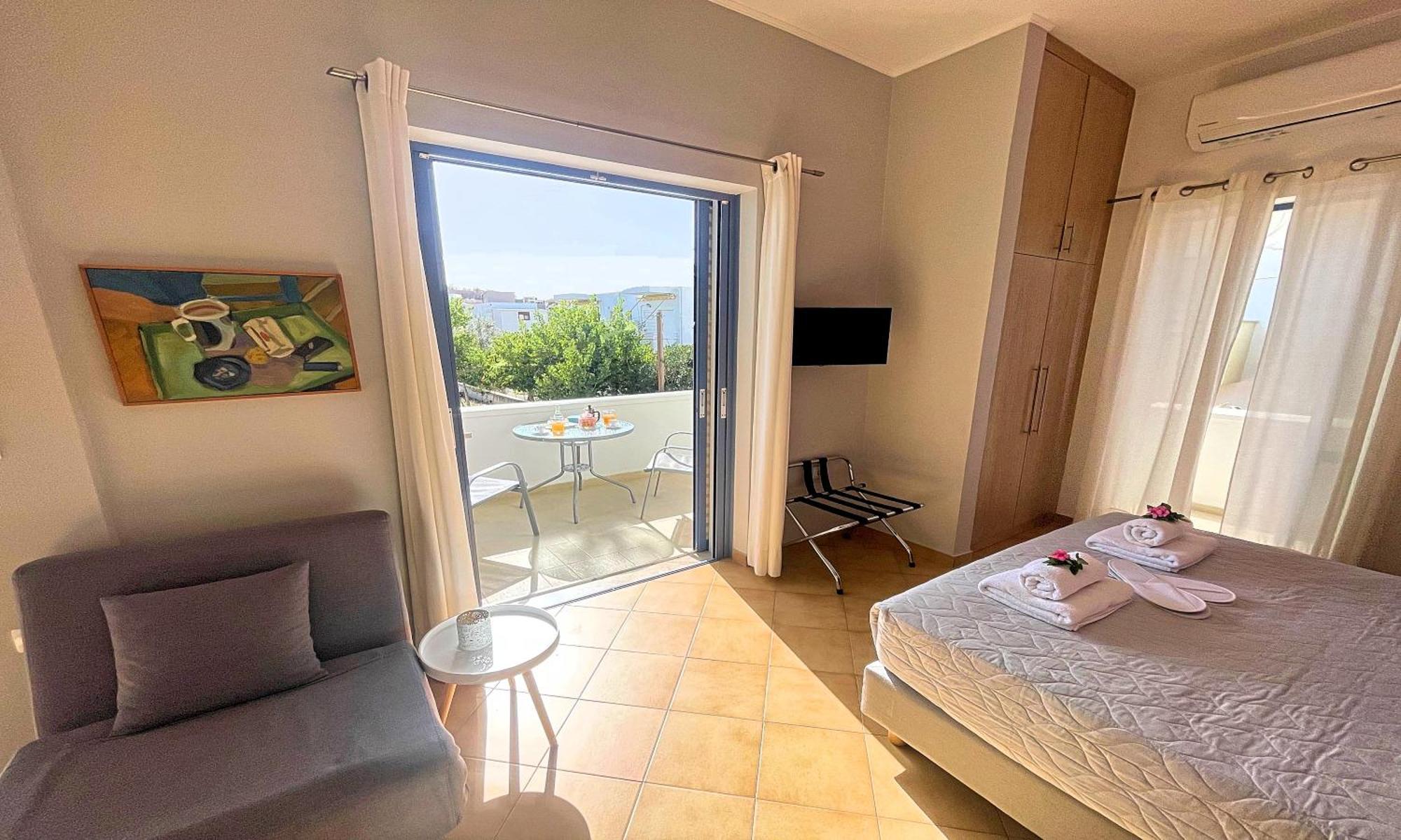 Art Apartment Palaiochora Luaran gambar