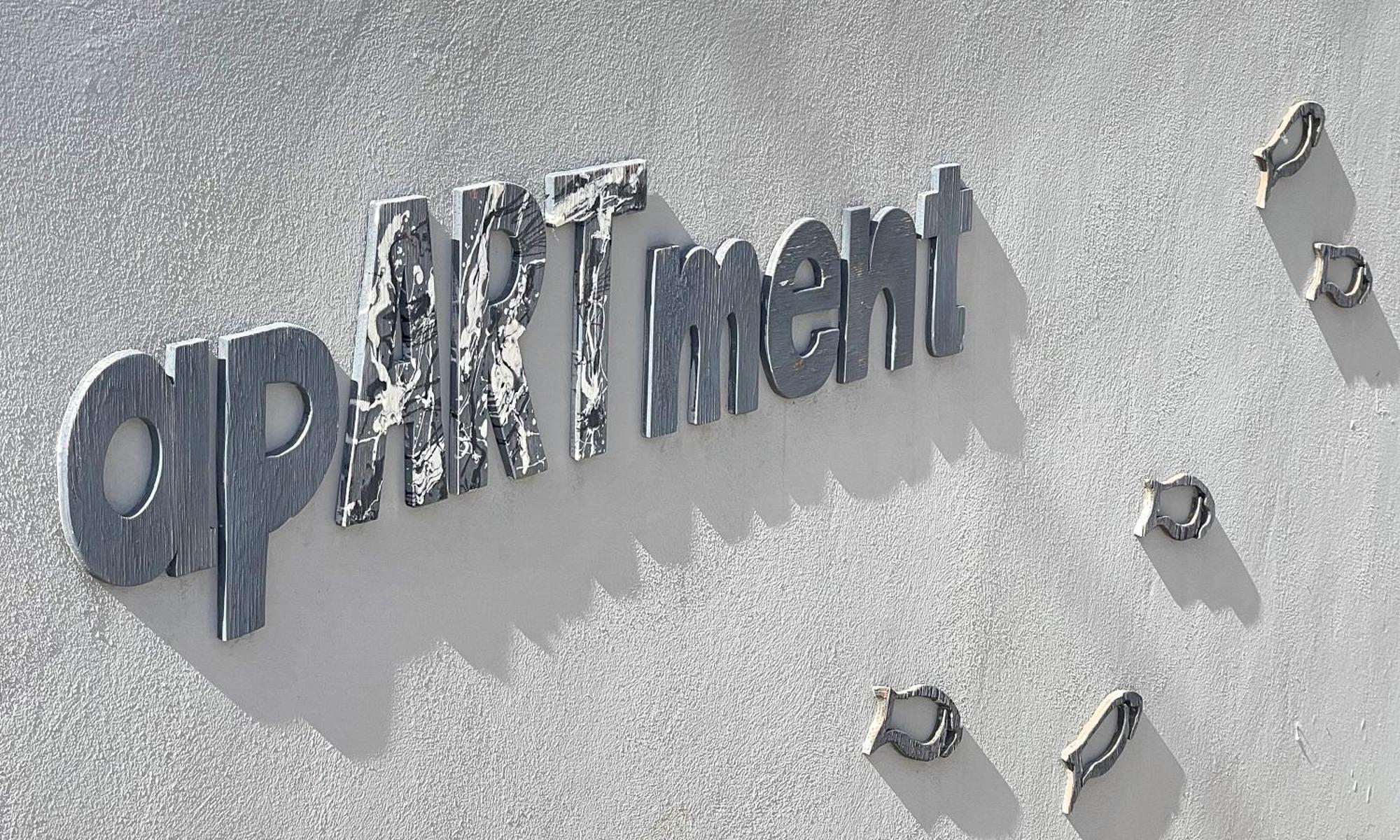Art Apartment Palaiochora Luaran gambar